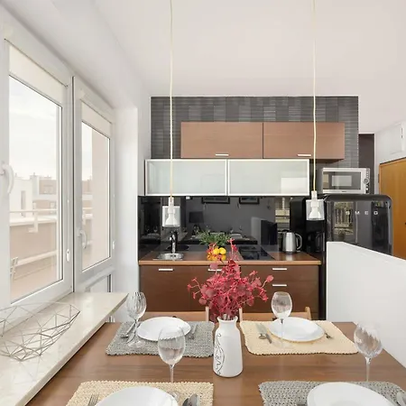 Apartment Comfortable With Parking Near Babice Airport By Renters